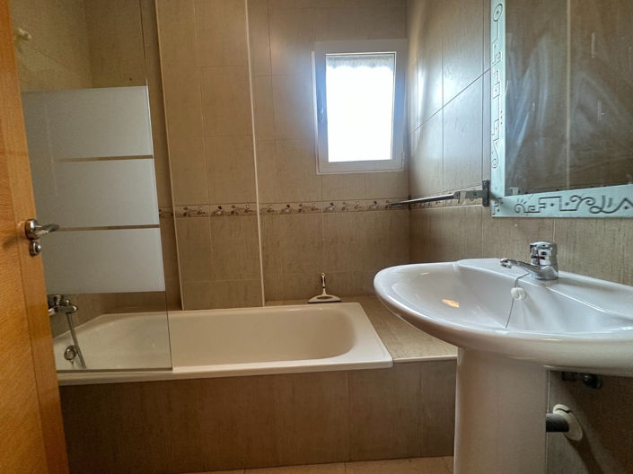 Image No.14-3 Bed Apartment for sale