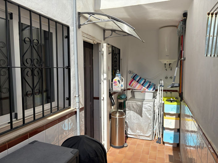 Image No.19-2 Bed Townhouse for sale