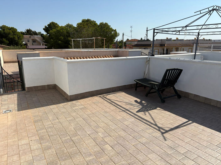 Image No.7-2 Bed Townhouse for sale