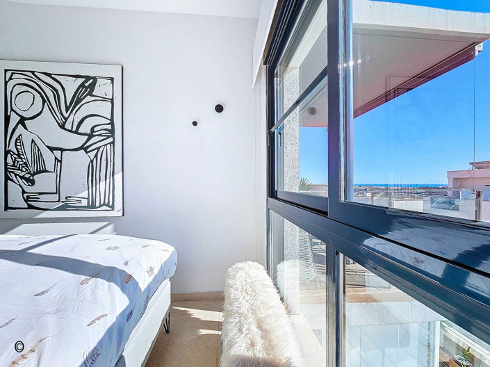 Image No.15-3 Bed Apartment for sale