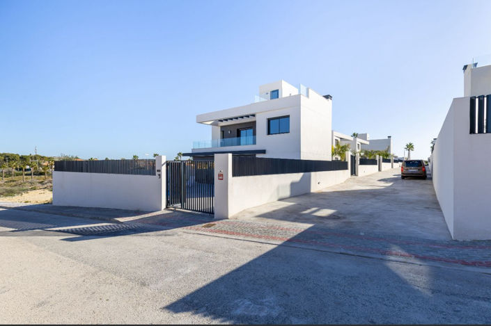 Image No.33-3 Bed Villa for sale