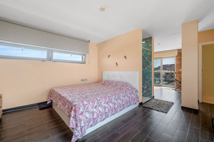 Image No.20-2 Bed Villa for sale