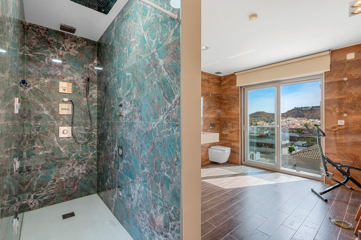 Image No.22-2 Bed Villa for sale