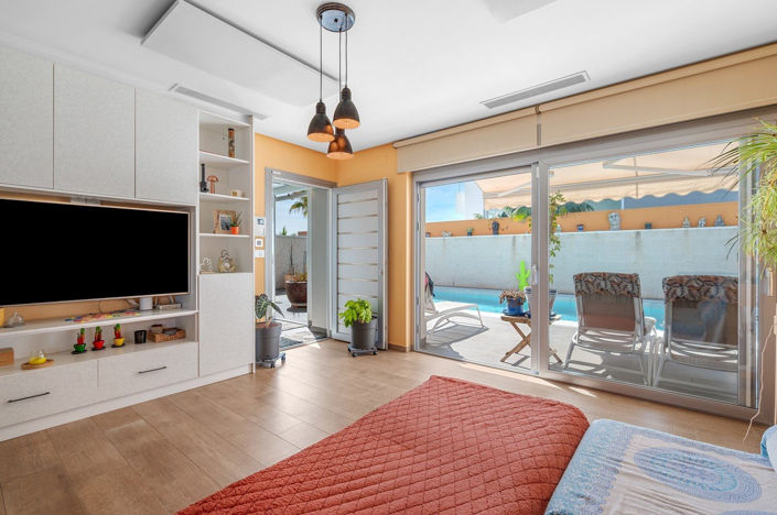 Image No.9-2 Bed Villa for sale