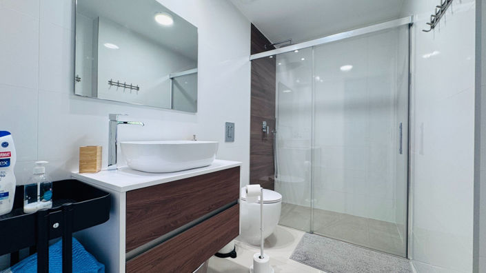 Image No.14-2 Bed Apartment for sale