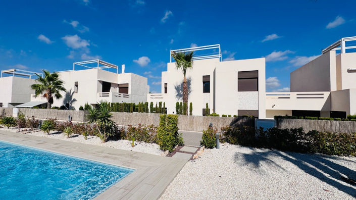 Image No.25-2 Bed Apartment for sale