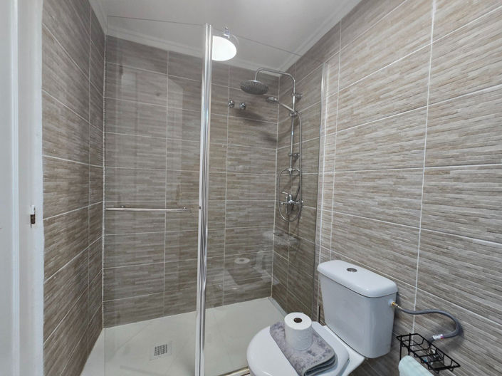 Image No.22-2 Bed Apartment for sale