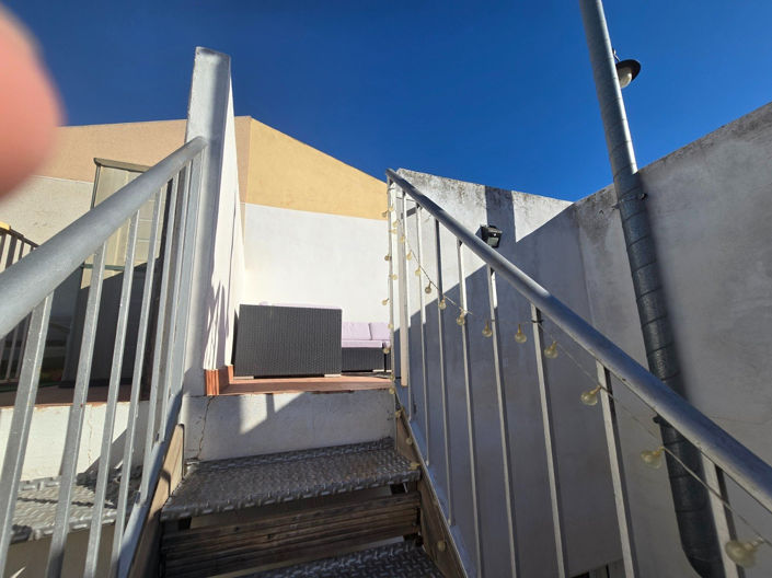 Image No.25-2 Bed Apartment for sale