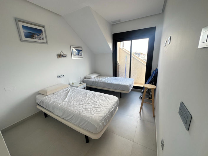 Image No.19-2 Bed Apartment for sale