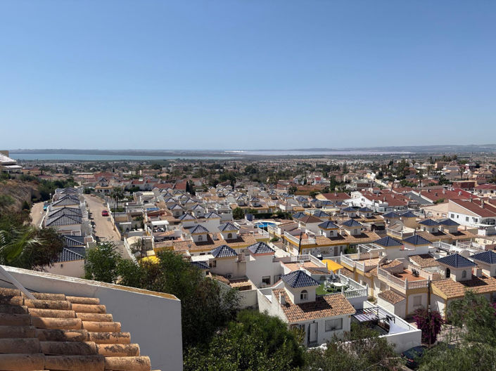 Image No.22-2 Bed Townhouse for sale