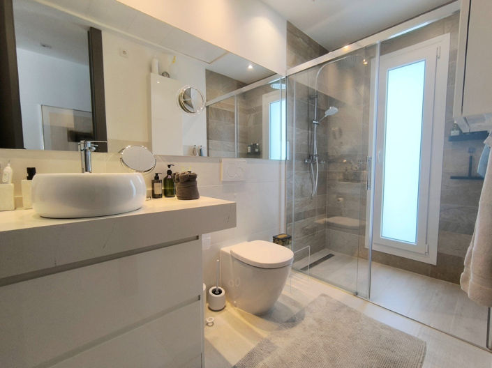 Image No.21-3 Bed Villa for sale