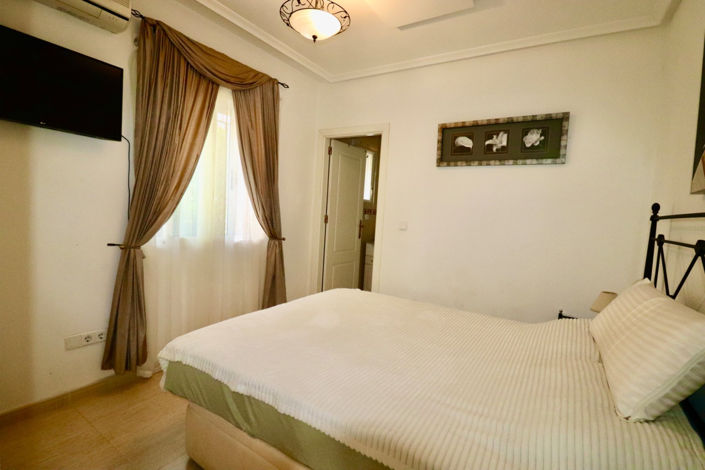 Image No.11-2 Bed Villa for sale