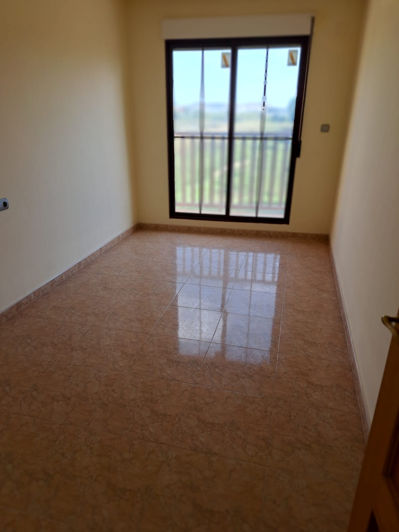 Image No.15-3 Bed Apartment for sale