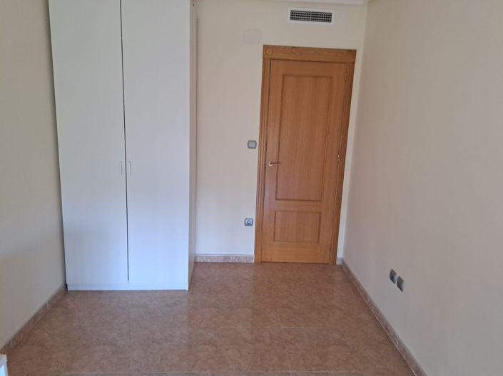 Image No.16-3 Bed Apartment for sale