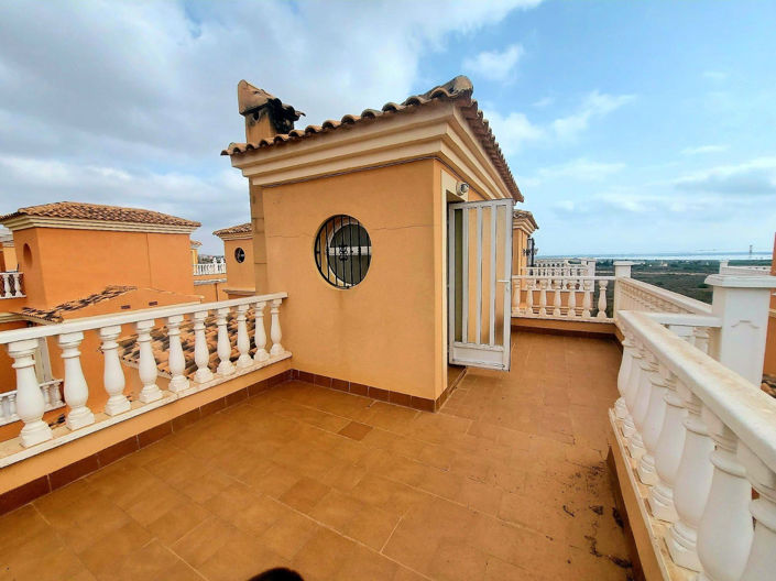 Image No.20-3 Bed Villa for sale