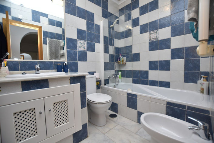 Image No.19-3 Bed Townhouse for sale