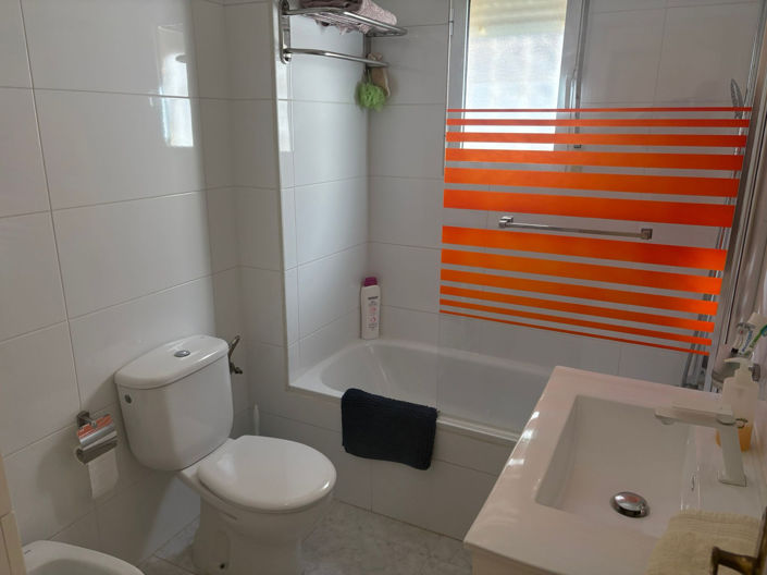 Image No.9-2 Bed Townhouse for sale