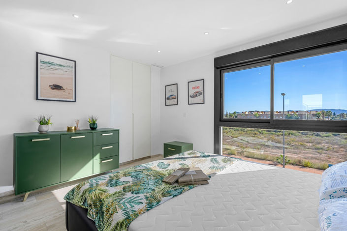 Image No.12-4 Bed Villa for sale