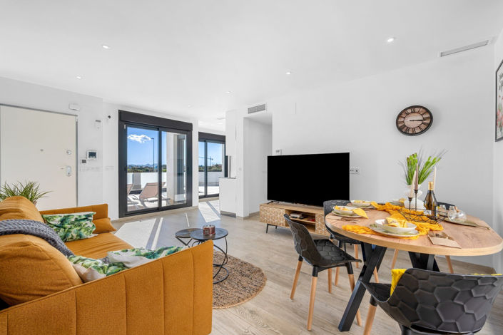 Image No.4-4 Bed Villa for sale