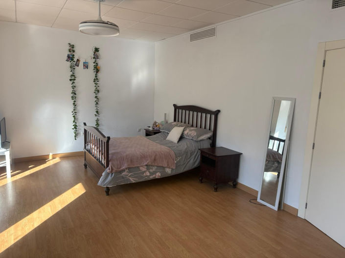 Image No.10-5 Bed Townhouse for sale