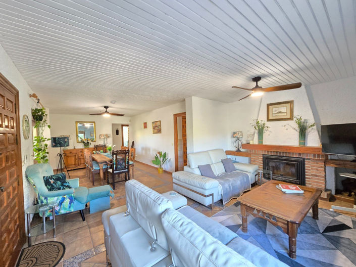 Image No.26-5 Bed Villa for sale