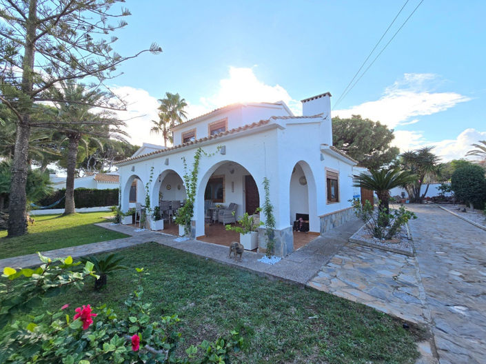 Image No.4-5 Bed Villa for sale