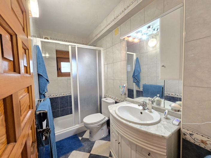 Image No.41-5 Bed Villa for sale