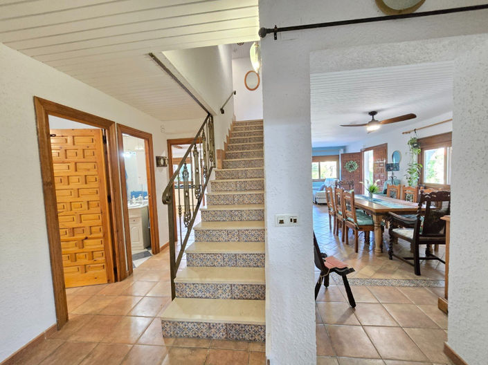 Image No.47-5 Bed Villa for sale