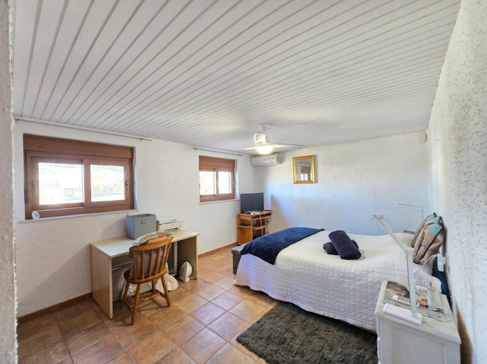 Image No.48-5 Bed Villa for sale