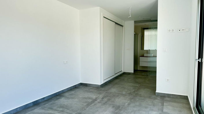 Image No.23-4 Bed Villa for sale