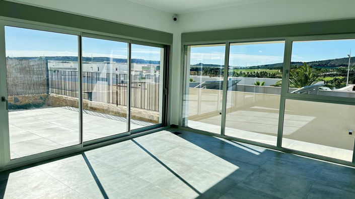 Image No.25-4 Bed Villa for sale