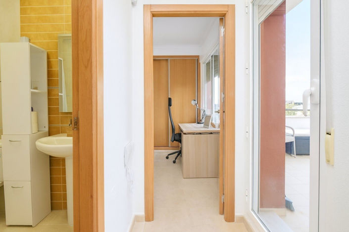 Image No.15-3 Bed Villa for sale