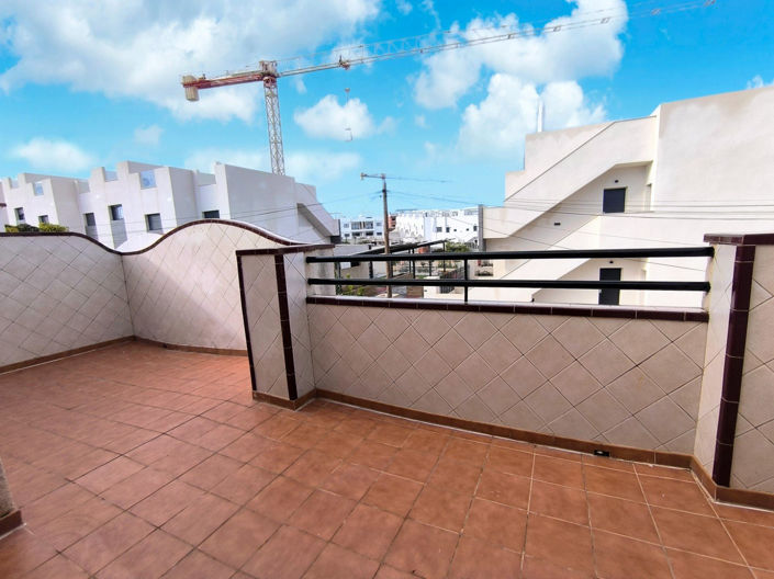 Image No.16-3 Bed Townhouse for sale