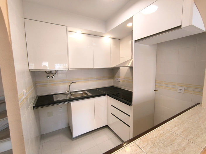 Image No.9-3 Bed Townhouse for sale