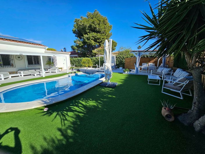 Image No.6-4 Bed Villa for sale