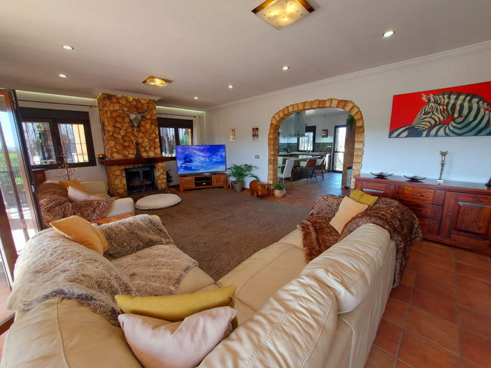 Image No.16-4 Bed Finca for sale