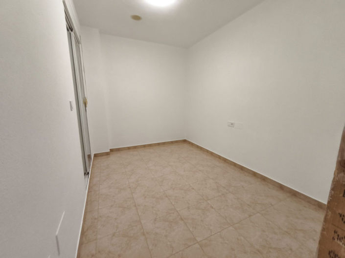 Image No.25-4 Bed Townhouse for sale