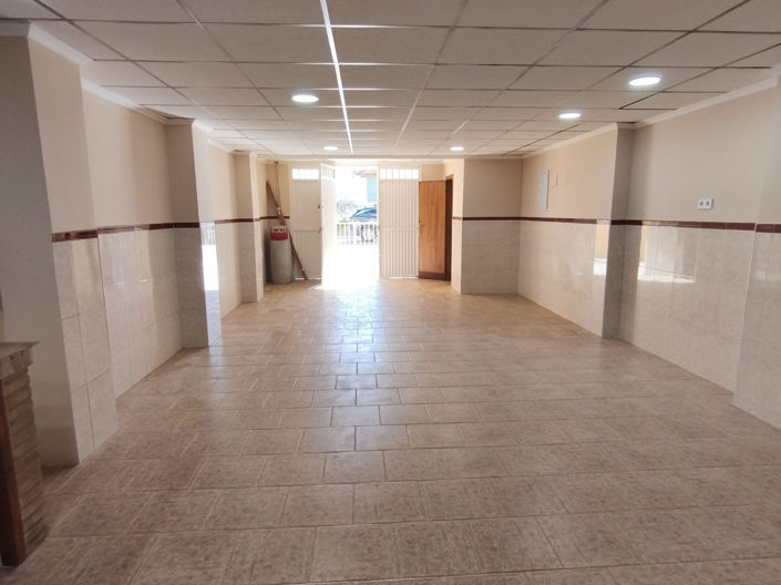 Image No.5-4 Bed Townhouse for sale