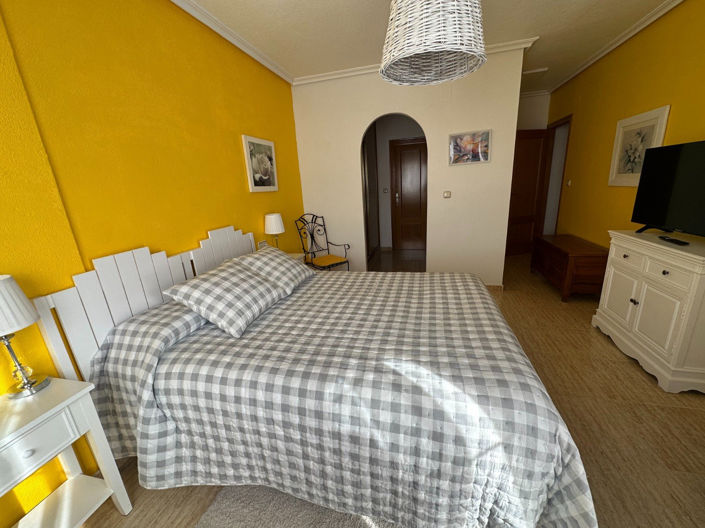 Image No.13-3 Bed Townhouse for sale