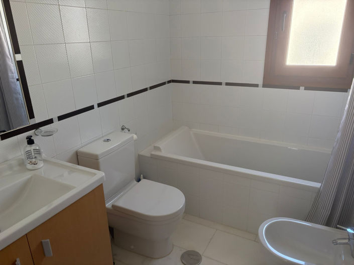 Image No.18-2 Bed Apartment for sale