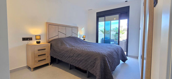 Image No.10-1 Bed Apartment for sale