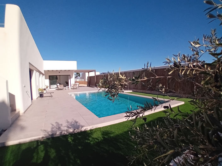 Image No.23-3 Bed Villa for sale