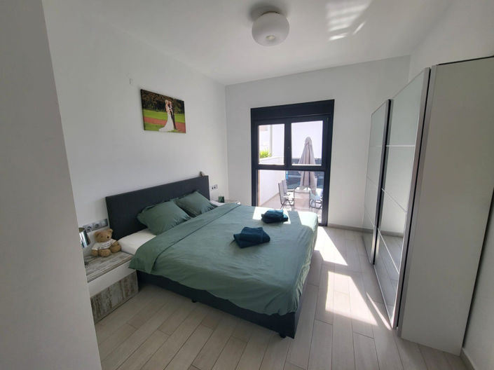 Image No.21-2 Bed Townhouse for sale