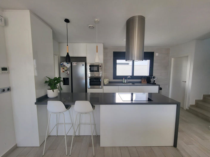 Image No.6-2 Bed Townhouse for sale