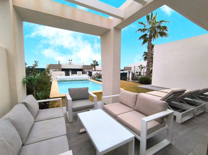 Image No.6-3 Bed Villa for sale