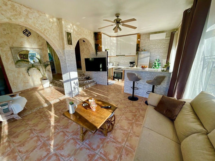 Image No.6-Villa de 4 chambres à vendre à Alicante