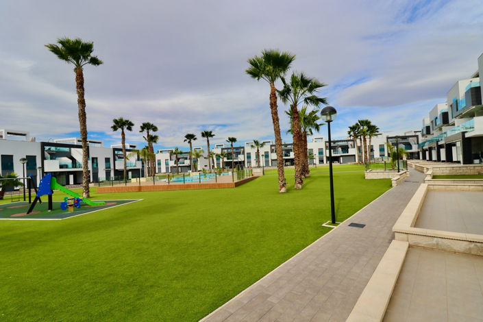 Image No.26-3 Bed Apartment for sale