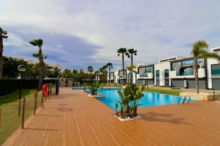 Image No.27-3 Bed Apartment for sale