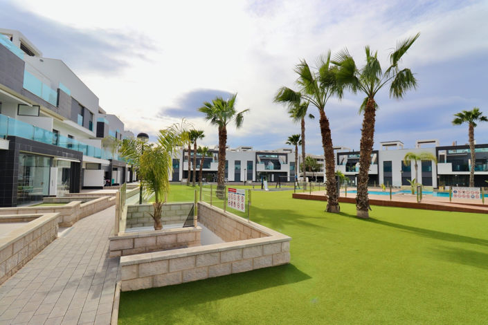 Image No.36-3 Bed Apartment for sale