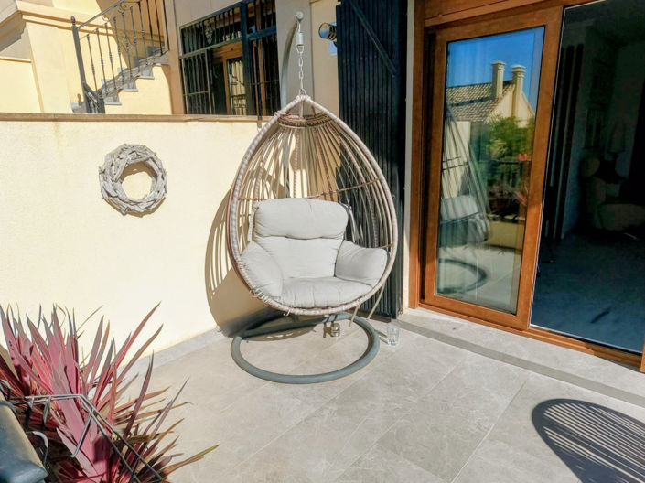 Image No.21-2 Bed Townhouse for sale